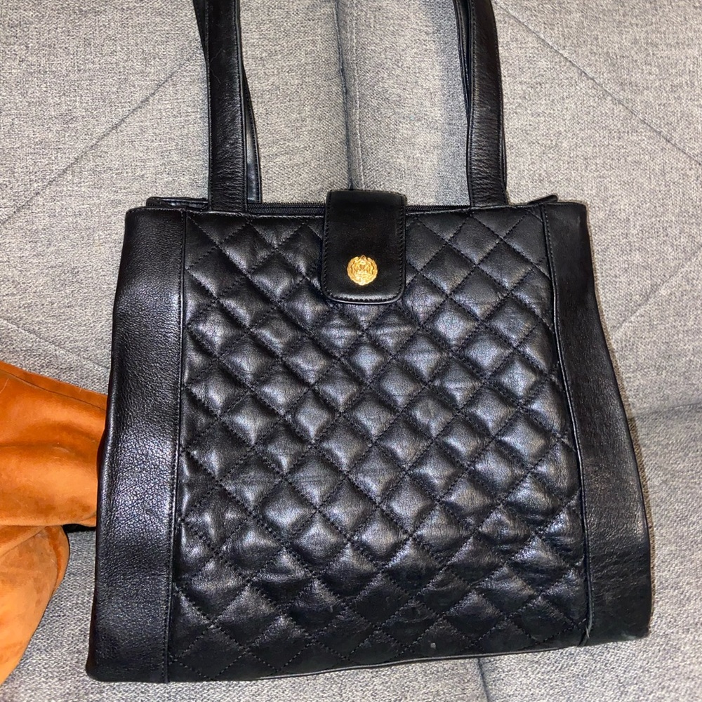 Vintage MEDALLION Black Leather Tote Purse